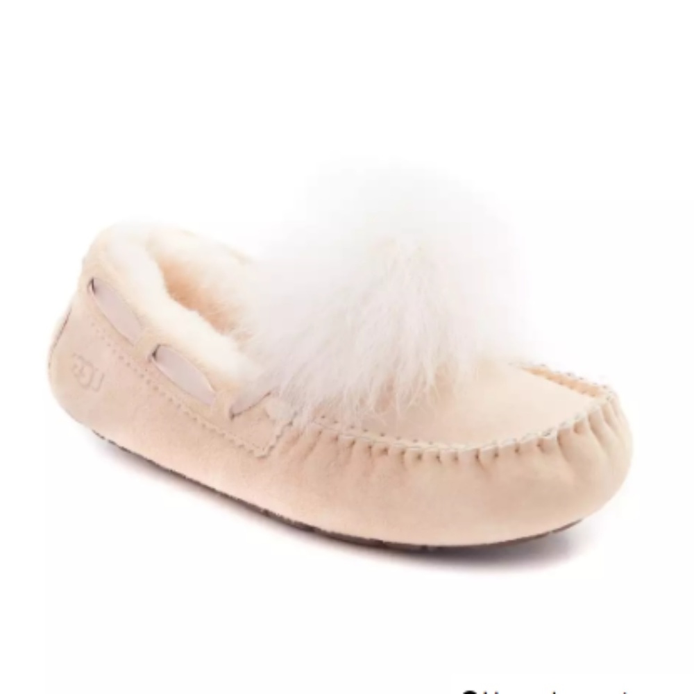 New Ugg Slippers Cream Dakota Pom Pom sz. 7
